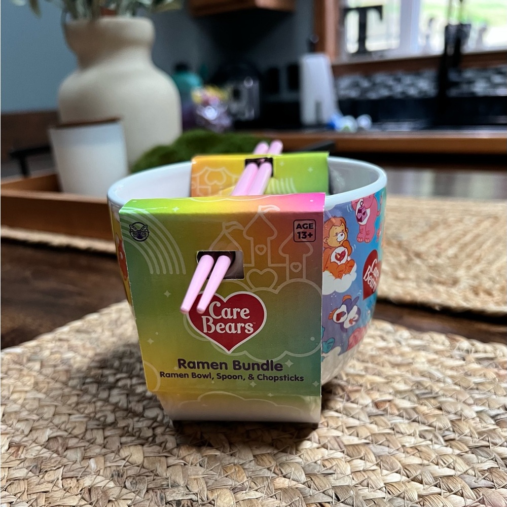 Care Bears Colorful Ramen Bowl Set
